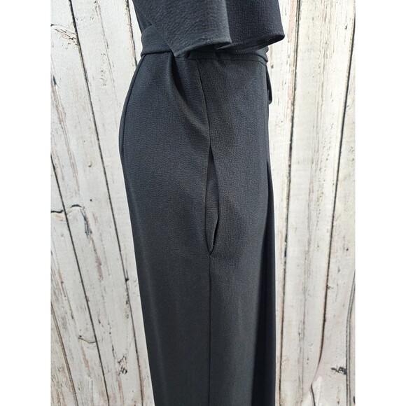 SARA CAMPBELL Women's‎ 12 Black V-Neck Short Sleeve Tie Waist Jumpsuit Romper - Picture 7 of 10